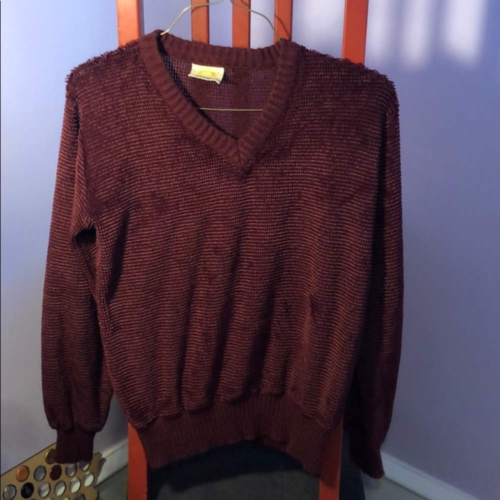 💚3/$13 VTG sheer maroon v-neck sweater